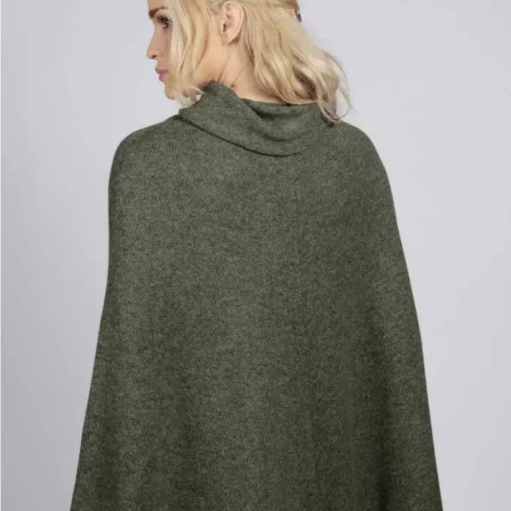 New W/O Tags Italy in Cashmere Army Green Pure Cashmere Roll Neck Poncho Cape - Picture 3 of 4
